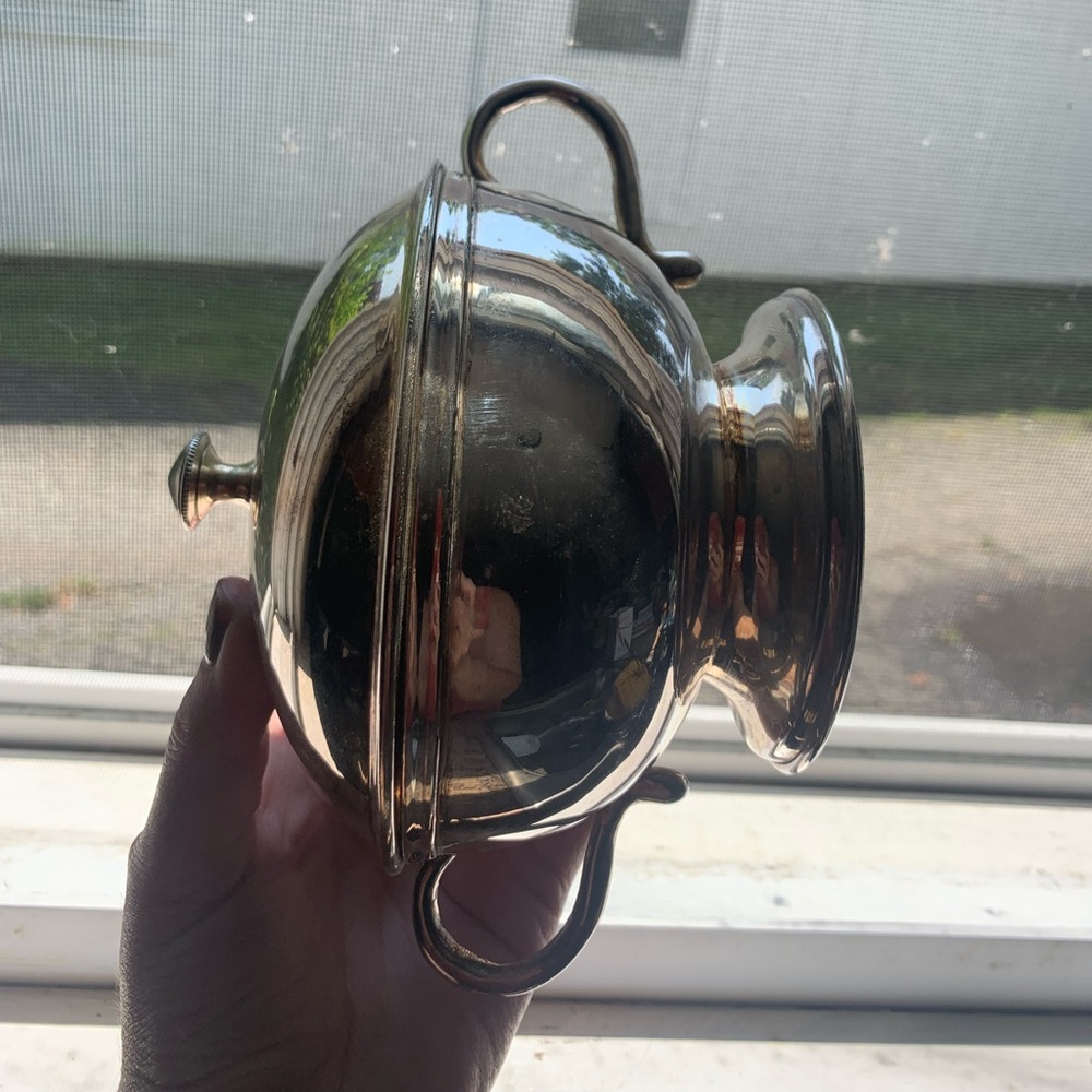 Great silver container with lid. - Picture 7 of 7